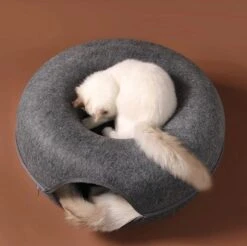 Merkloos A.K.A. Kattentunnel En Kattenmand In-1 – Kattenspeelgoed Speeltunnel Kattenhuis – Kattenhol Rond Kattenspeeltjes - Cat Cave Donut - Antraciet Vilt -Kattenspeelgoed Winkel 1200x1196 6