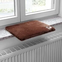 PRETTY KITTY Cat Window Bed 32x41cm: Knuffelig Kattenbed Voor De Vensterbank, Premium Kattenbed Fluffy Voor Het Raam, Vensterbank Kat - Wasbaar, Vensterbank Kat -Kattenspeelgoed Winkel 1200x1200 832