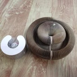 Magic Organ Cat Scratching Board Speelgoed |Magic Krab Karton Krabmat Voor Katten Design Krabkarton Voor Katten 2in 1 Met Speelgoed Balletje- Kattenspeeltjes - Alternatief Voor De Katten Krabpaal - Kattenspeelgoed -TikTok - TikTok Made Me Buy It -Kattenspeelgoed Winkel 1200x1200 986