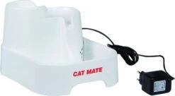 Cat Mate - Waterfontein Kat - Kattenfontein - Drinkfontein Kat - Fluisterstil - Poezen Fontein - Dieren Drinkbakken - Honden Fontein - 2 L -Kattenspeelgoed Winkel 1200x661 1