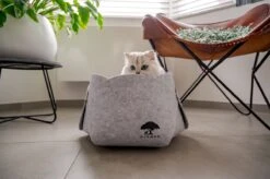 Djambo Grijs Kattenmand Vilt Met 1 Zacht Kussen - Elegant En Praktisch Kattenbed - Comfortabel En Origineel Design -Kattenspeelgoed Winkel 1200x798 6