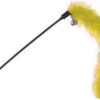 Merkloos Een Vrolijke Speelhengel In De Kleur Geel Met Belletje. 1 Merkloos Een Vrolijke Speelhengel In De Kleur Geel Met Belletje. -Kattenspeelgoed Winkel 1200x873 1